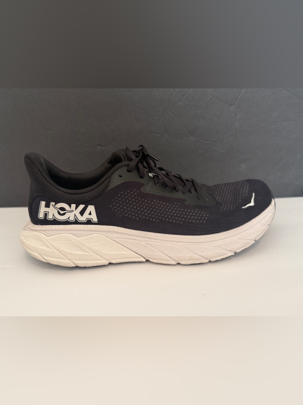 HOKA Arahi 7 Men’s Size 11 D Black White Running Shoes 1147850 BWHT